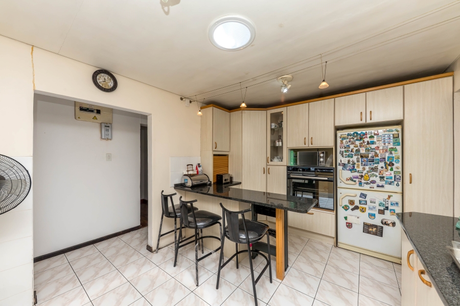 4 Bedroom Property for Sale in Athlone Western Cape